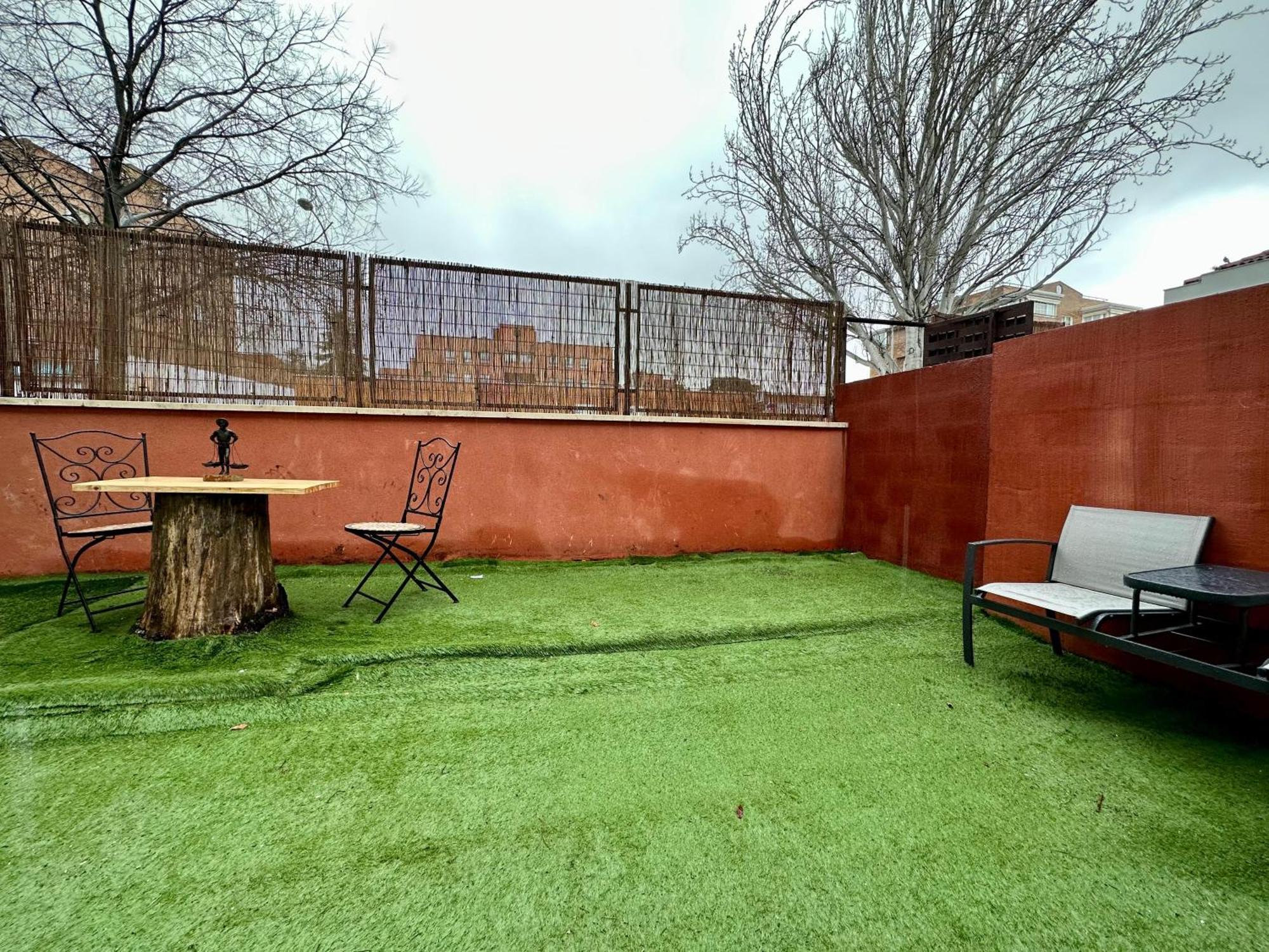 Apartamento Fantastica Casa Con Jardin Madrid